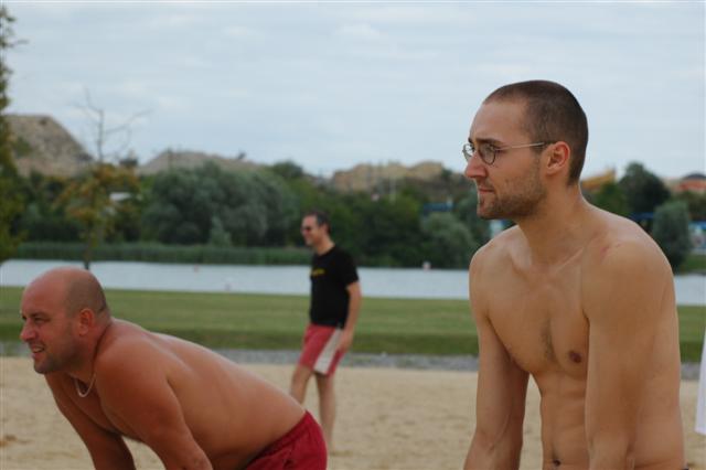 <i>L'angoisse de la paire avant le service adverse.</i>